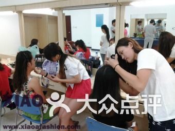 天津河北區(qū)婚紗攝影服務(wù) 定格美好瞬間的專業(yè)選擇